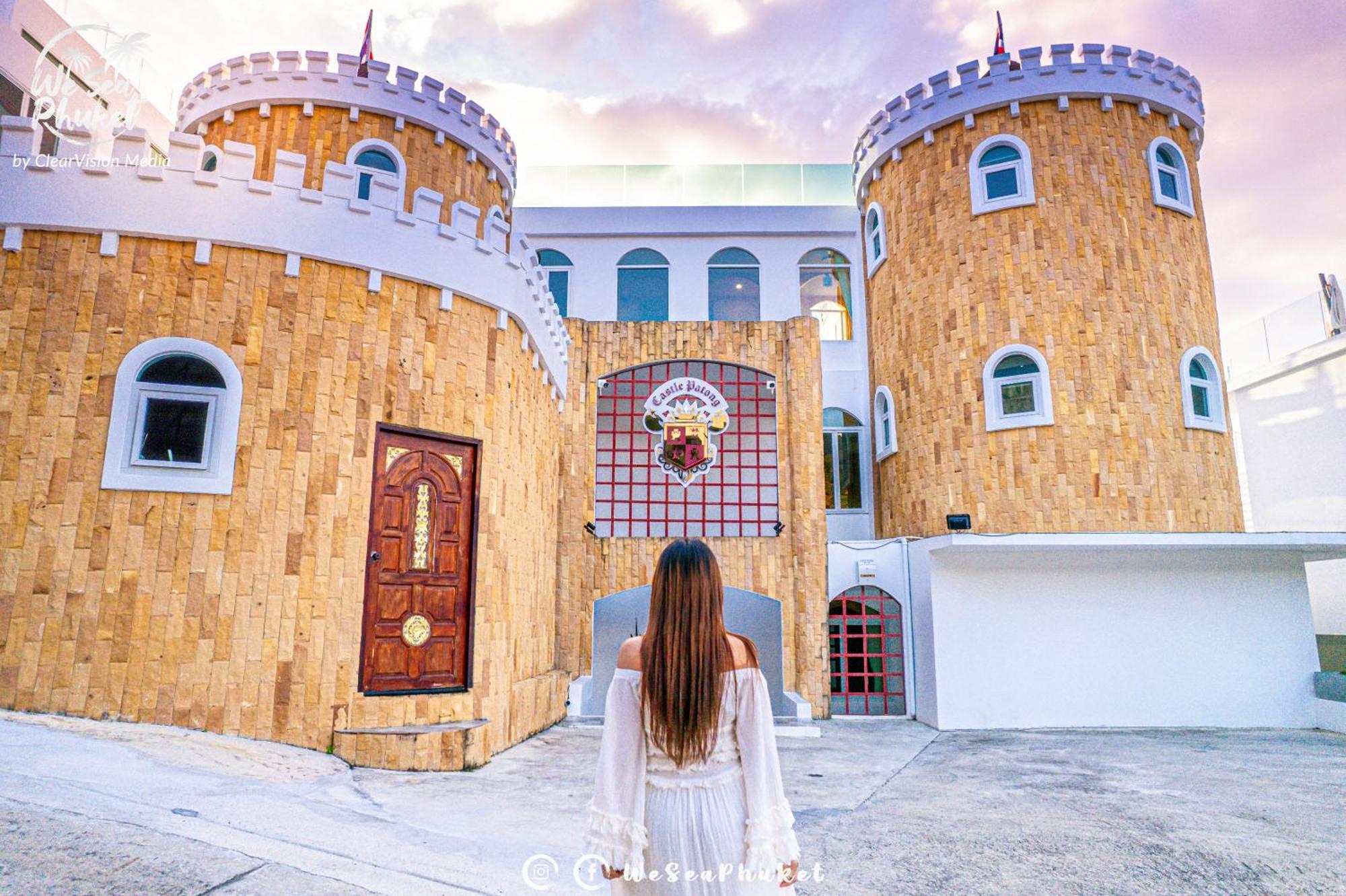 Castle Amazing Private Pool In Great Location Of